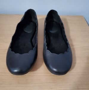 Born ellie scalloped flats size 10